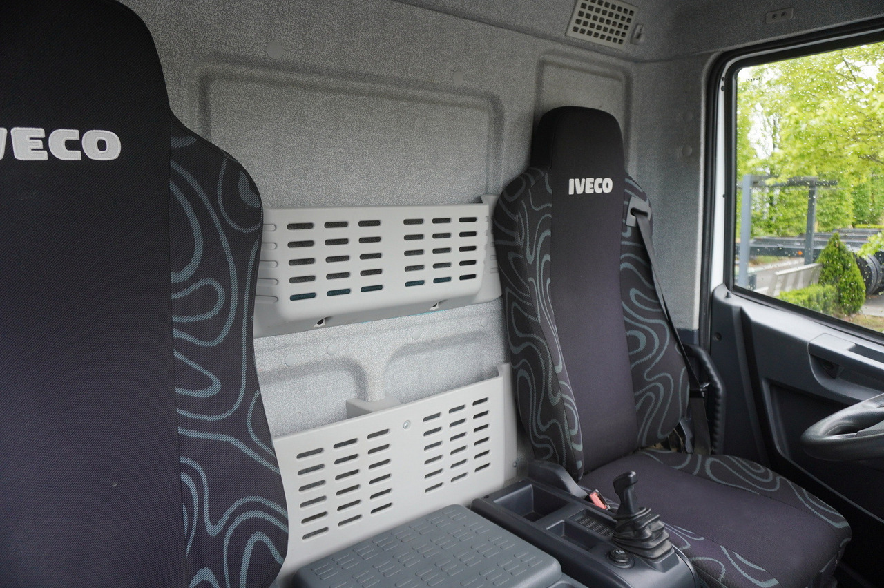 Grua de remolque autos IVECO Eurocargo 150 E25 / 90 tho. km !!! / Tow truck: foto 30