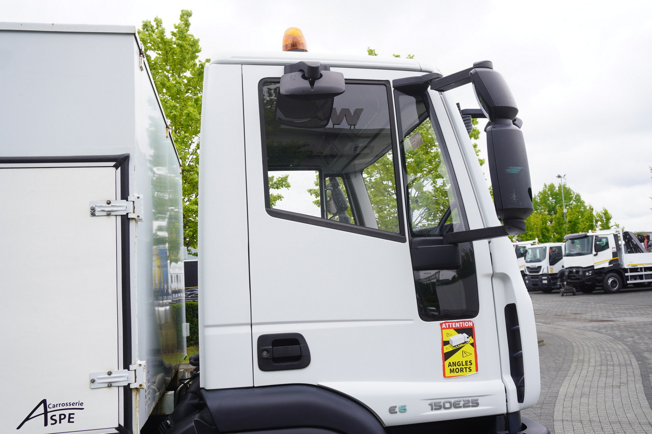 Grua de remolque autos IVECO Eurocargo 150 E25 / 90 tho. km !!! / Tow truck: foto 18