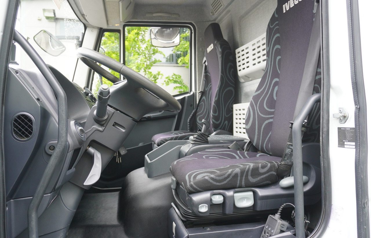 Grua de remolque autos IVECO Eurocargo 150 E25 / 90 tho. km !!! / Tow truck: foto 20