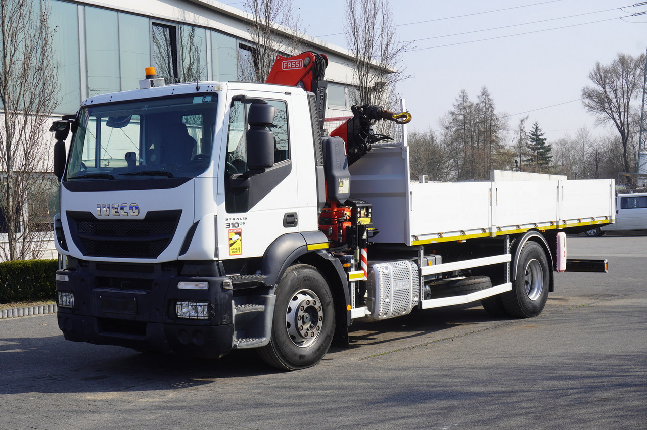 IVECO STRALIS 310 E6 / HDS FASSI 155 6.2 T / 250 thousand km - Camión caja abierta, Camión grúa: foto 2 IVECO STRALIS 310 E6 / HDS FASSI 155 6.2 T / 250 thousand km - Camión caja abierta, Camión grúa: foto 2