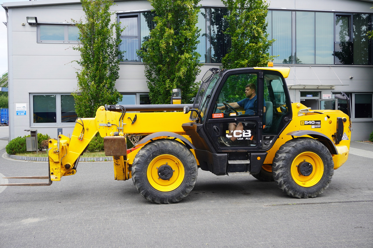 JCB 540-140 telescopic loader / 14 m range / 1800 MTH - Cargadora de ruedas telescópica: foto 3 JCB 540-140 telescopic loader / 14 m range / 1800 MTH - Cargadora de ruedas telescópica: foto 3