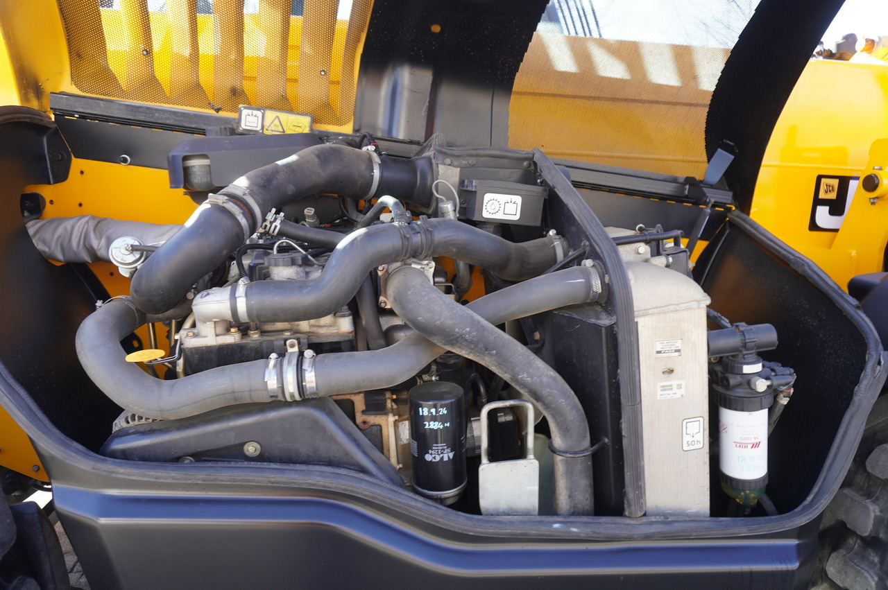 Leasing de JCB 540-200 Telescopic Loader / 20m / joystick JCB 540-200 Telescopic Loader / 20m / joystick: foto 18