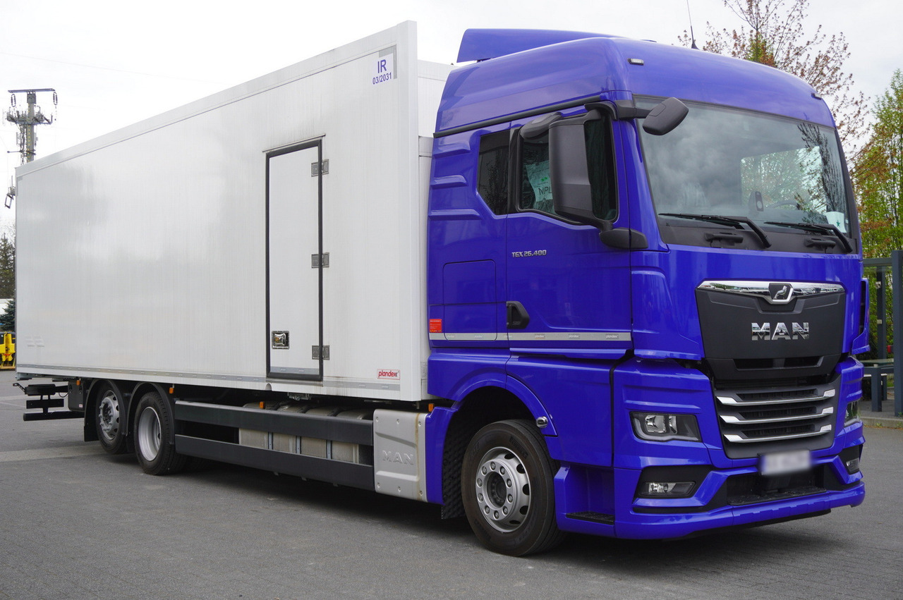 MAN New MAN TGX 26.400 / New Isotherm Plandex 23 Pallets / Warranty - Camión isotérmico: foto 1 MAN New MAN TGX 26.400 / New Isotherm Plandex 23 Pallets / Warranty - Camión isotérmico: foto 1