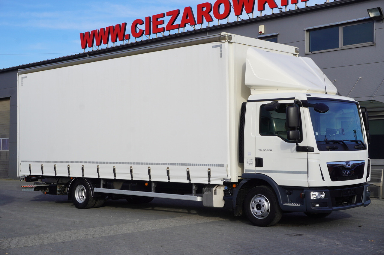 MAN TGL 12.220 / Curtainsider 19 EPAL / 140 tho. km - Camión lona: foto 2 MAN TGL 12.220 / Curtainsider 19 EPAL / 140 tho. km - Camión lona: foto 2