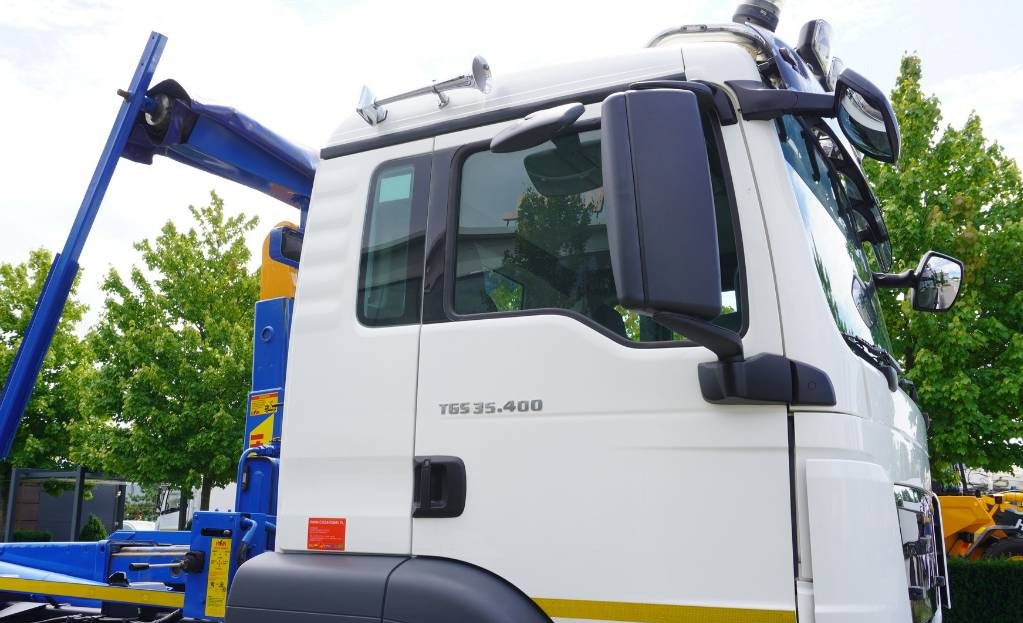 Camión multibasculante MAN TGS 35.400 8×4 HYVA LIFT 32.56 SE hooklift: foto 23