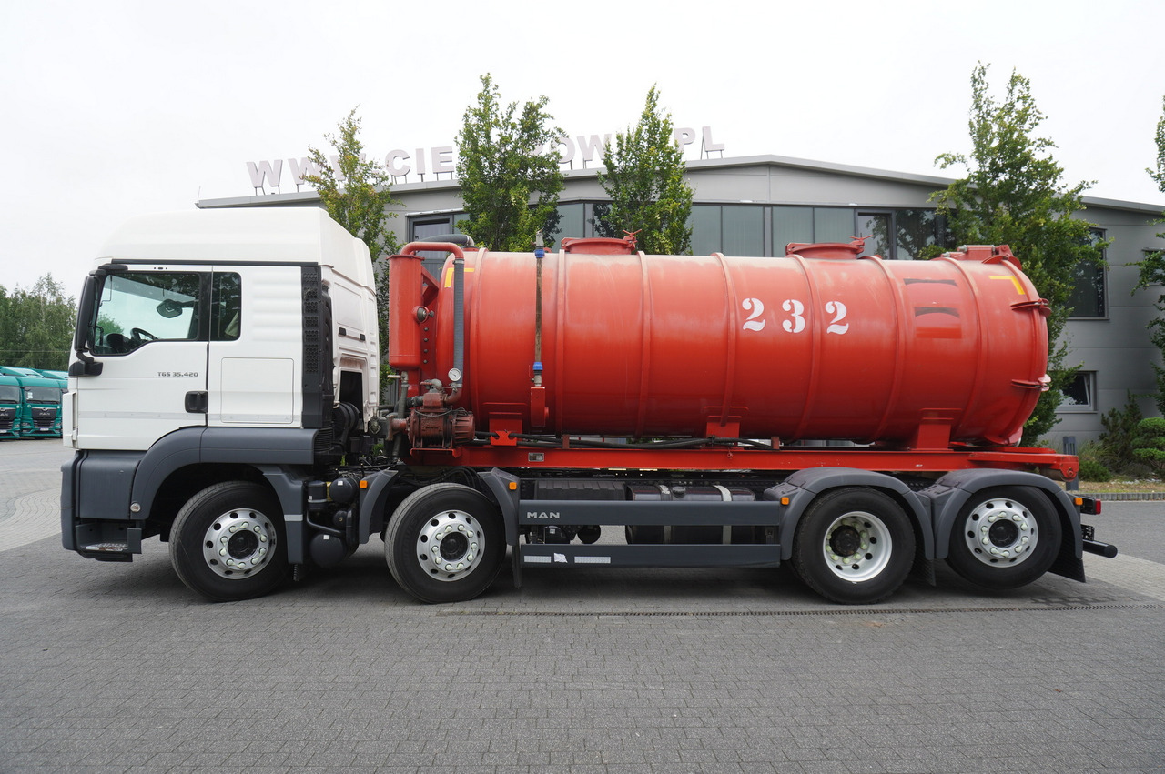 MAN TGS 35.420 8×2 / NEW septic barrel 13000 L / 3 steered axles - Camión cisterna: foto 2 MAN TGS 35.420 8×2 / NEW septic barrel 13000 L / 3 steered axles - Camión cisterna: foto 2