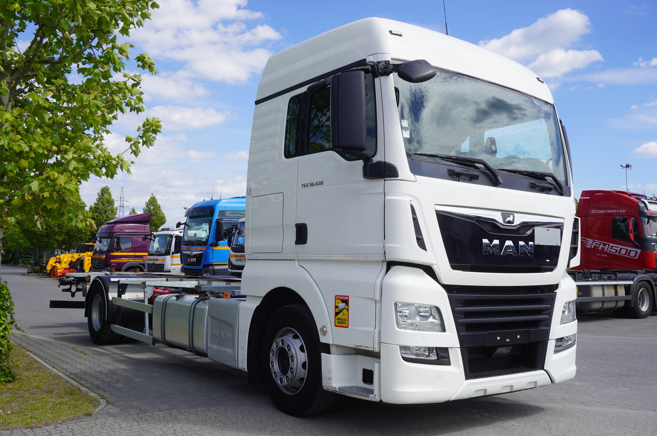 MAN TGX 18.430 / BDF 7.5 m / sleeping cab / 2021 - Camión portacontenedore/ Intercambiable: foto 4 MAN TGX 18.430 / BDF 7.5 m / sleeping cab / 2021 - Camión portacontenedore/ Intercambiable: foto 4