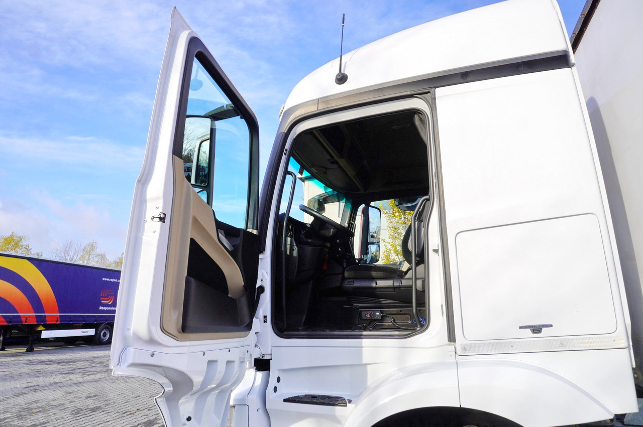 MERCEDES-BENZ Actros 1835 E6 4×2 / Curtainsider 21 pallets / tail lift 1.5 t - Camión lona: foto 5 MERCEDES-BENZ Actros 1835 E6 4×2 / Curtainsider 21 pallets / tail lift 1.5 t - Camión lona: foto 5