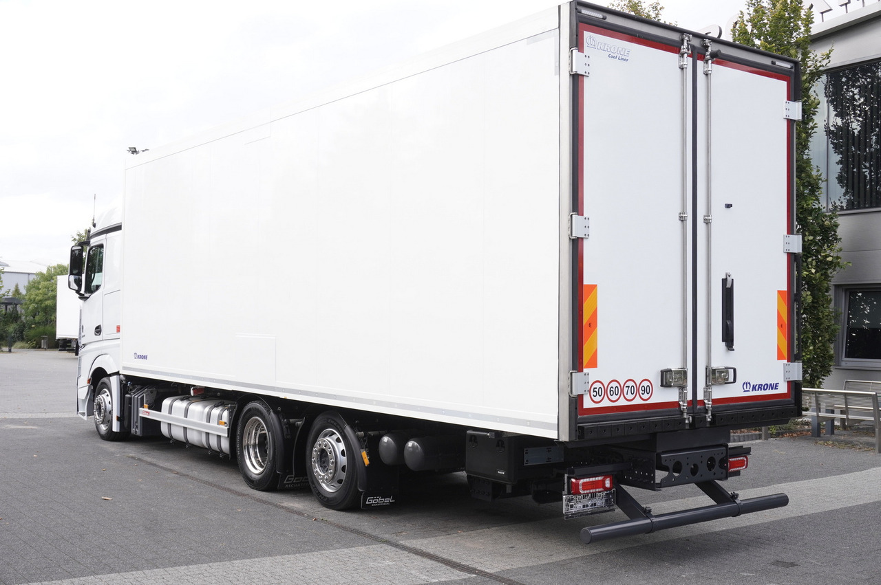 MERCEDES-BENZ Actros 2545 MP5 6×2 E6 / KRONE REFRIGERATOR 40 pallets Bitemperature Doppelstock / high 2.7m - Camión frigorífico: foto 3 MERCEDES-BENZ Actros 2545 MP5 6×2 E6 / KRONE REFRIGERATOR 40 pallets Bitemperature Doppelstock / high 2.7m - Camión frigorífico: foto 3
