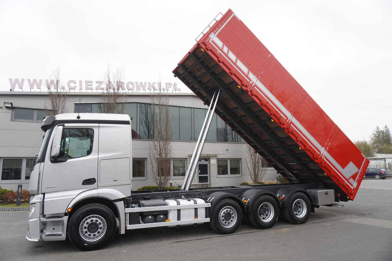 MERCEDES-BENZ Actros 3563 8x4 / Tipper for grain 20 t load capacity - Camión volquete: foto 4 MERCEDES-BENZ Actros 3563 8x4 / Tipper for grain 20 t load capacity - Camión volquete: foto 4