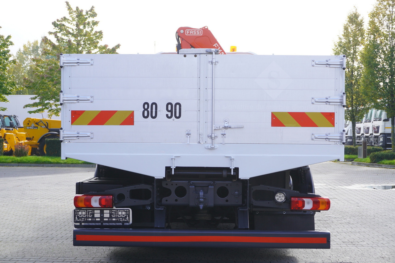 MERCEDES-BENZ Antos 2540 / Flatbed 15 EPAL / Fassi F165 / 6.1 t / 8 m reach / remote control / rotator / 1600 MTH / steered axle - Camión grúa: foto 5 MERCEDES-BENZ Antos 2540 / Flatbed 15 EPAL / Fassi F165 / 6.1 t / 8 m reach / remote control / rotator / 1600 MTH / steered axle - Camión grúa: foto 5
