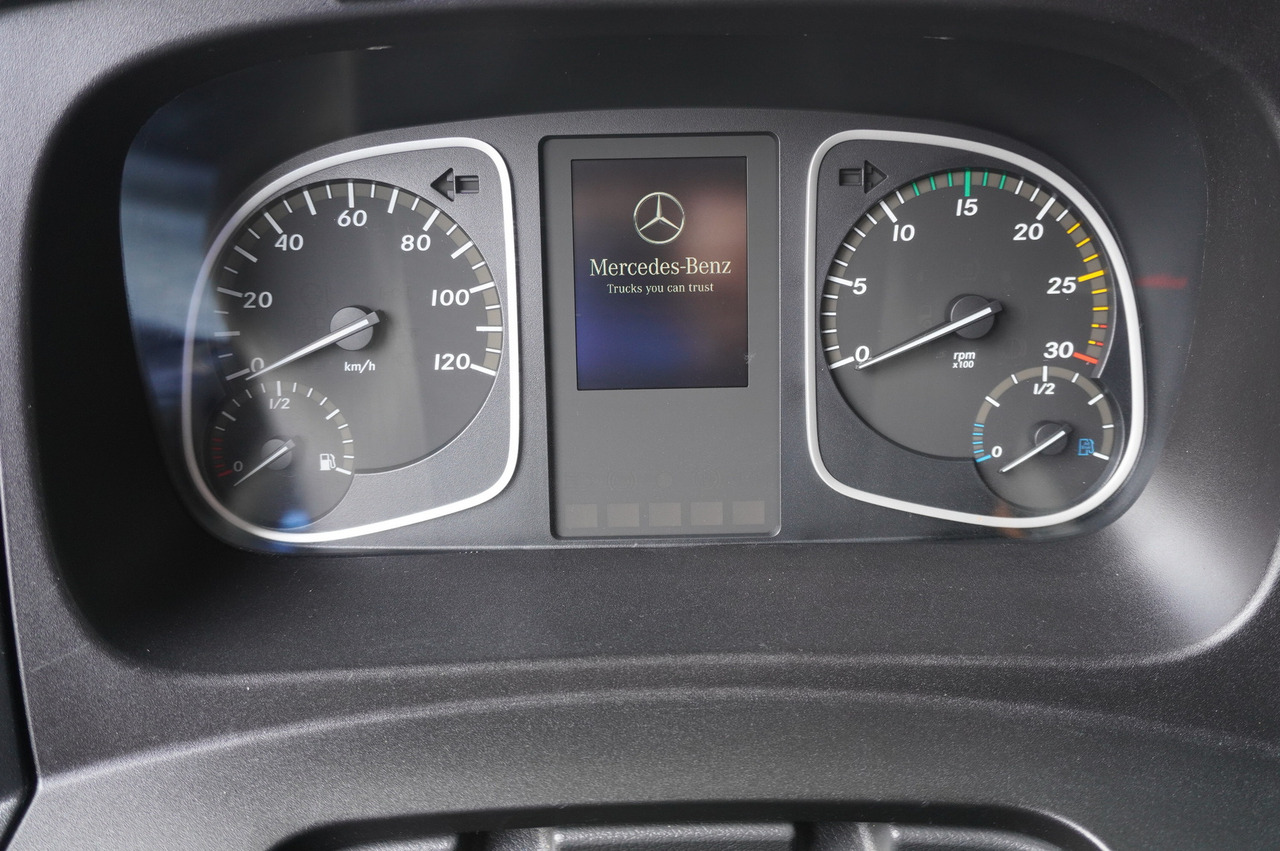 Camión frigorífico MERCEDES-BENZ Atego 1530 E6 Lamberet refrigerated truck 17 pallets / load capacity 7t: foto 19