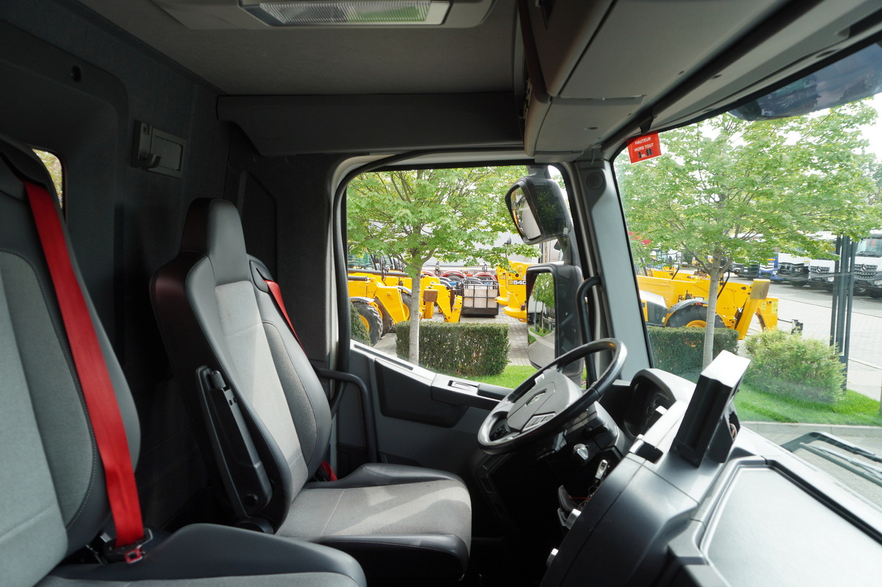 Leasing de RENAULT K380 6×4 / FASSI F175 crane 7.85 t / 120 thousand km! / 2-sided tipper RENAULT K380 6×4 / FASSI F175 crane 7.85 t / 120 thousand km! / 2-sided tipper: foto 31