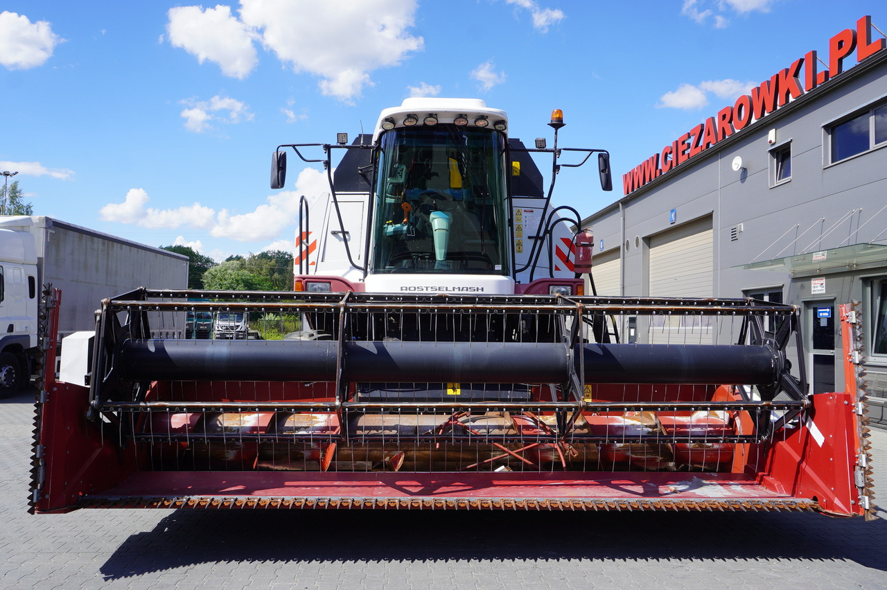 ROSTSELMASH VECTOR 425 RSM-101 grain harvester + Header 5 m + rapeseed harvesting extension / 2300 MTH - Cosechadora de granos: foto 4 ROSTSELMASH VECTOR 425 RSM-101 grain harvester + Header 5 m + rapeseed harvesting extension / 2300 MTH - Cosechadora de granos: foto 4