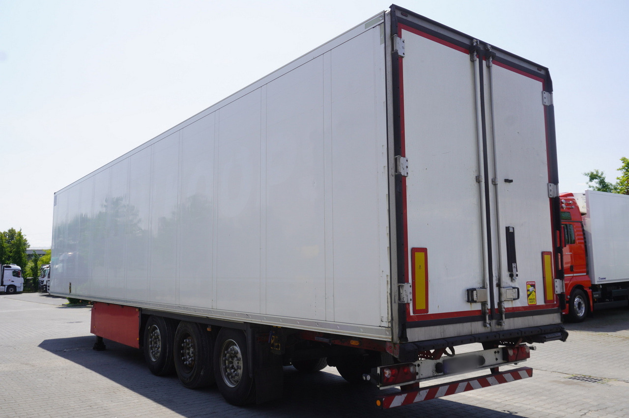 SCHMITZ refrigerated semi-trailer / Thermoking SLX E Spectrum 250 / Multitemperature - Semirremolque frigorífico: foto 2 SCHMITZ refrigerated semi-trailer / Thermoking SLX E Spectrum 250 / Multitemperature - Semirremolque frigorífico: foto 2