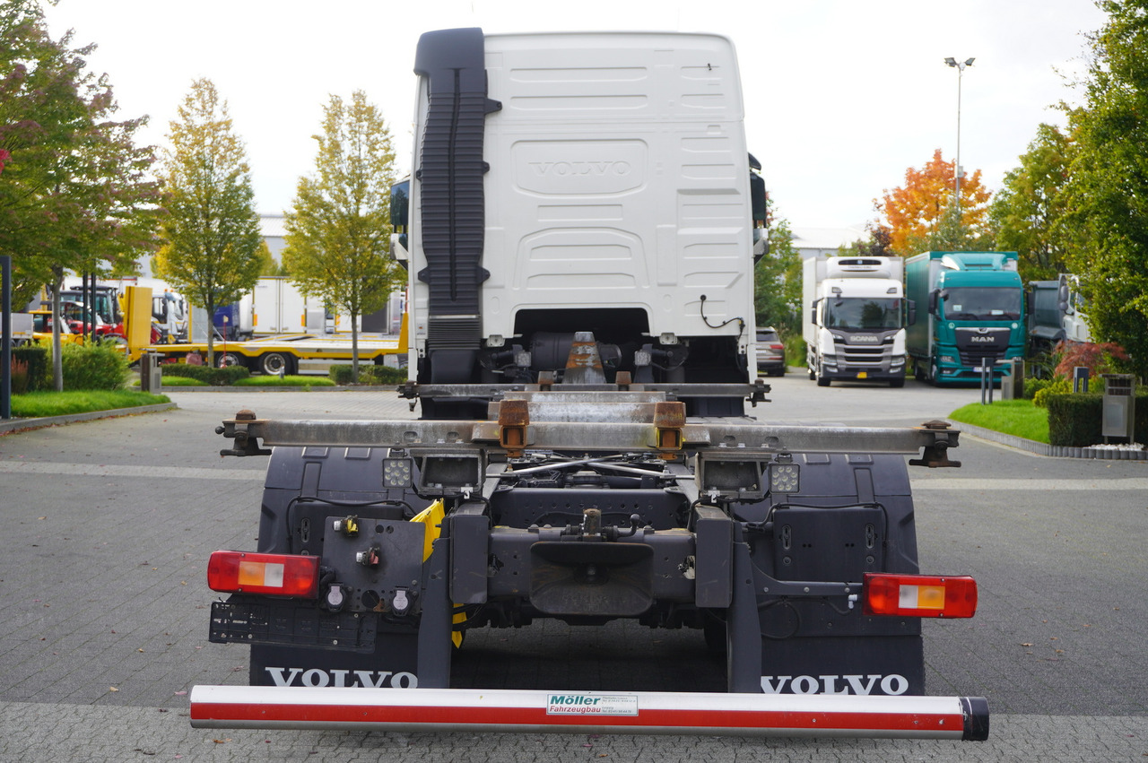 VOLVO FH 420 6x2 / BDF / 2022 - Camión portacontenedore/ Intercambiable: foto 3 VOLVO FH 420 6x2 / BDF / 2022 - Camión portacontenedore/ Intercambiable: foto 3