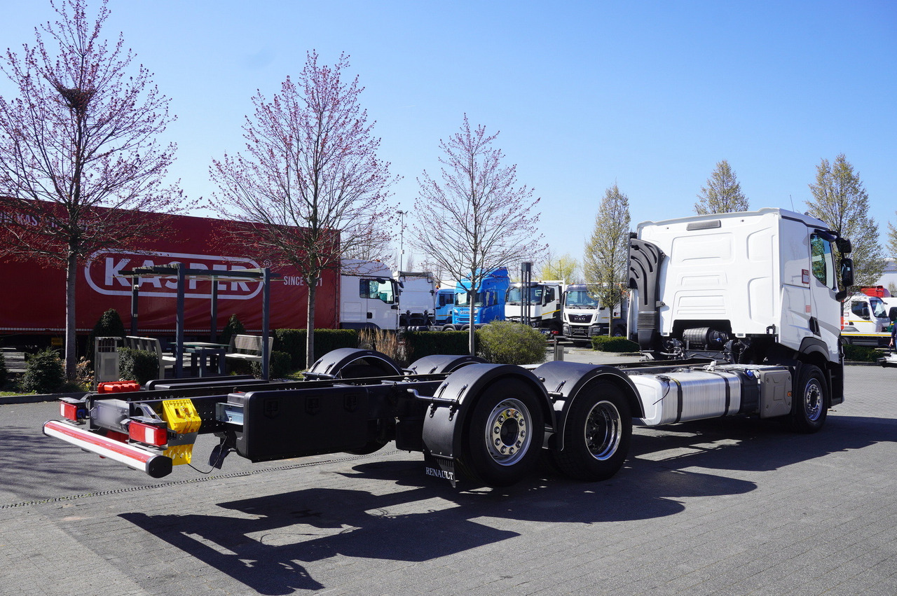 Volvo Renault T520 DTI 13 6x2 / Chassis 8.3 m / 2022 / steered axle - Camión chasis: foto 4 Volvo Renault T520 DTI 13 6x2 / Chassis 8.3 m / 2022 / steered axle - Camión chasis: foto 4