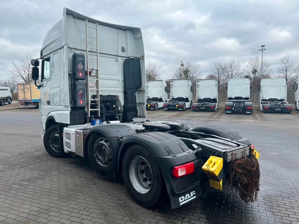 DAF XF 530 FTG 6x2 Retarder Liftlenkachse zZGG 64.5t - Cabeza tractora: foto 3 DAF XF 530 FTG 6x2 Retarder Liftlenkachse zZGG 64.5t - Cabeza tractora: foto 3