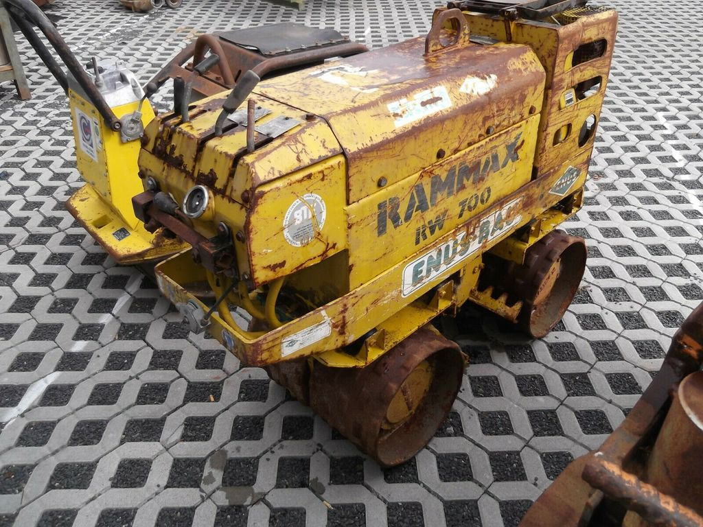 Rammax RW 700 - Mini compactadora: foto 1 Rammax RW 700 - Mini compactadora: foto 1