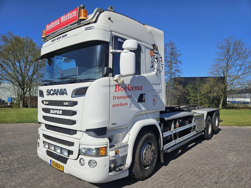 Scania R520 6X2 Retarder King o/t Road V8 - Camión portacontenedore/ Intercambiable: foto 1 Scania R520 6X2 Retarder King o/t Road V8 - Camión portacontenedore/ Intercambiable: foto 1