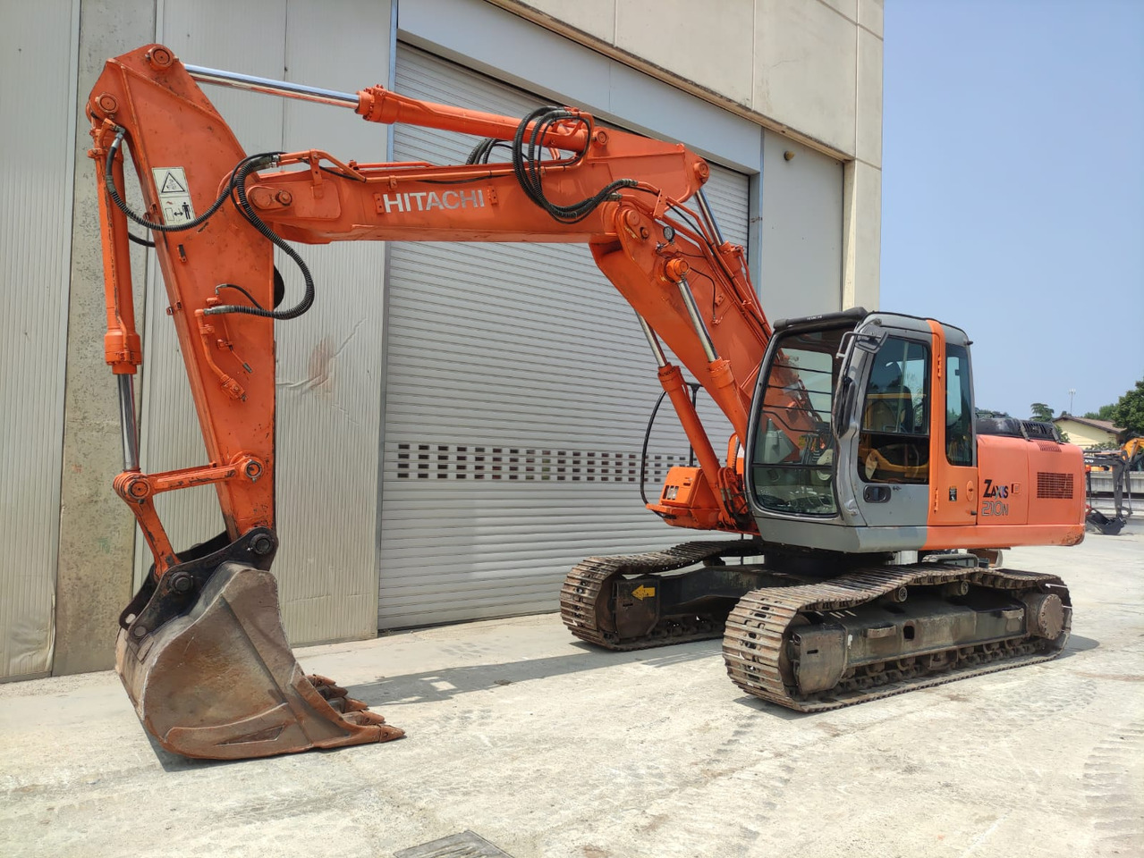 HITACHI ZX210N - Excavadora de cadenas: foto 1 HITACHI ZX210N - Excavadora de cadenas: foto 1
