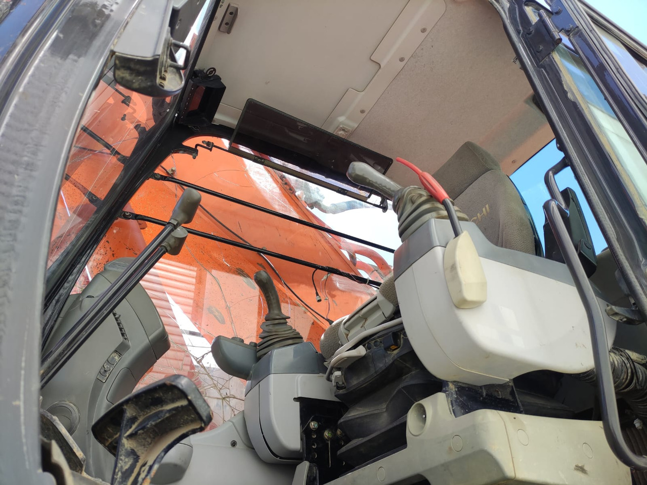 HITACHI ZX520LCH-5B - Excavadora: foto 5 HITACHI ZX520LCH-5B - Excavadora: foto 5