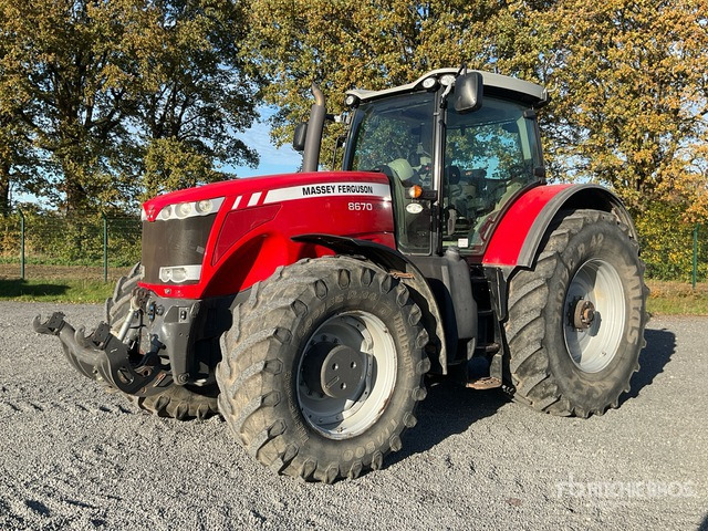 2011 Massey Ferguson 8670 Dyna-VT 4WD Tractor - Tractor: foto 1 2011 Massey Ferguson 8670 Dyna-VT 4WD Tractor - Tractor: foto 1