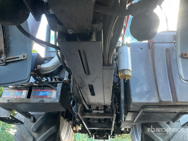 Tractor 2012 Massey Ferguson 6480 4WD Tractor: foto 6 Tractor 2012 Massey Ferguson 6480 4WD Tractor: foto 6