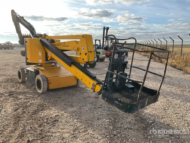 2004 Haulotte HA15I 2WD Electric Articulating Boom Lift - Plataforma articulada: foto 4 2004 Haulotte HA15I 2WD Electric Articulating Boom Lift - Plataforma articulada: foto 4