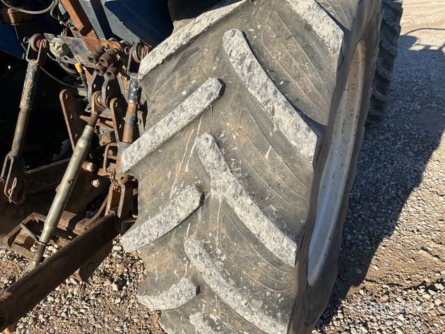 2005 New Holland TD95D 4WD Tractor - Tractor: foto 4 2005 New Holland TD95D 4WD Tractor - Tractor: foto 4