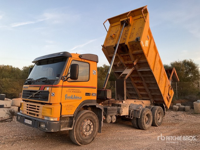 2006 Volvo FM12-380 6x4 T/A Dump Truck - Camión volquete: foto 2 2006 Volvo FM12-380 6x4 T/A Dump Truck - Camión volquete: foto 2