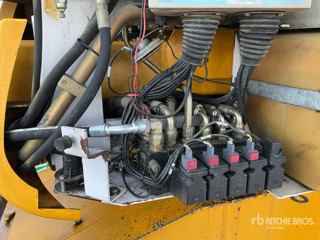 2007 Haulotte HA18PX 4WD Diesel Articulating Boom Lift - Plataforma articulada: foto 4 2007 Haulotte HA18PX 4WD Diesel Articulating Boom Lift - Plataforma articulada: foto 4