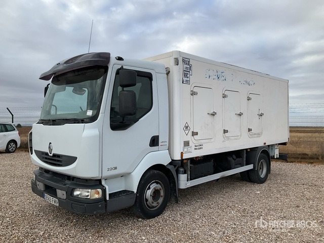 2007 Renault Midlum 220DXI 4x2 Refrigerated Truck - Camión frigorífico: foto 1 2007 Renault Midlum 220DXI 4x2 Refrigerated Truck - Camión frigorífico: foto 1
