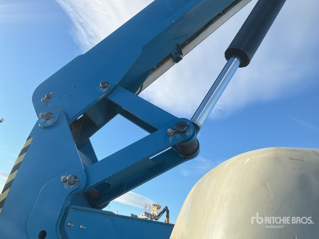 2011 Genie Z80/60 Diesel Articulating Boom Lift - Plataforma articulada: foto 4 2011 Genie Z80/60 Diesel Articulating Boom Lift - Plataforma articulada: foto 4