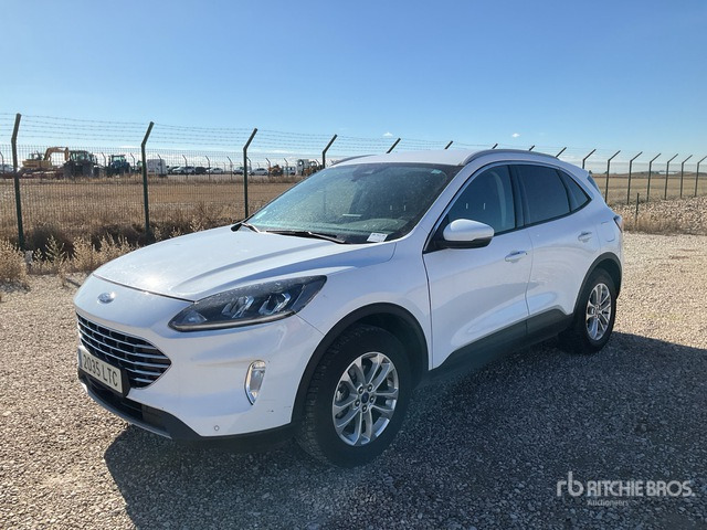 2021 Ford Kuga Automobile - SUV/ Todoterreno: foto 1 2021 Ford Kuga Automobile - SUV/ Todoterreno: foto 1