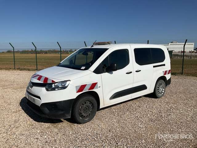 2022 Toyota Proace City Verso 5 Passenger Van - Minibús, Furgoneta de pasajeros: foto 3 2022 Toyota Proace City Verso 5 Passenger Van - Minibús, Furgoneta de pasajeros: foto 3