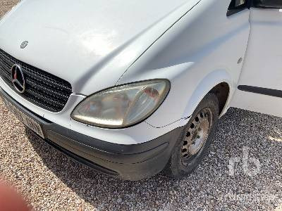 Camión caja cerrada MERCEDES-BENZ 109CDI: foto 11