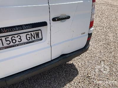 Camión caja cerrada MERCEDES-BENZ 109CDI: foto 7