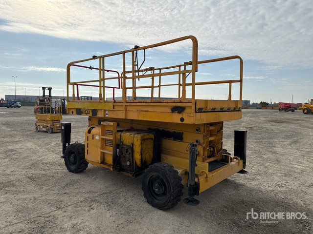 2009 Haulotte H15SX (Inoperable) Scissor Lift - Plataforma de tijeras: foto 5 2009 Haulotte H15SX (Inoperable) Scissor Lift - Plataforma de tijeras: foto 5