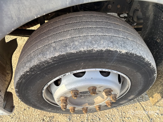 2010 Volvo FL290 4x2 Curtain Side Truck - Camión lona: foto 5 2010 Volvo FL290 4x2 Curtain Side Truck - Camión lona: foto 5