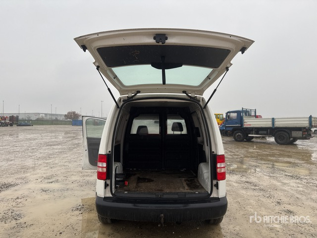 2011 Volkswagen Caddy CNG Van Truck - Camión caja cerrada: foto 4 2011 Volkswagen Caddy CNG Van Truck - Camión caja cerrada: foto 4