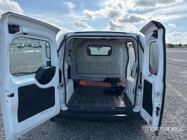 2015 Fiat Fiorino Autocarro furgonato - Furgoneta pequeña: foto 5 2015 Fiat Fiorino Autocarro furgonato - Furgoneta pequeña: foto 5