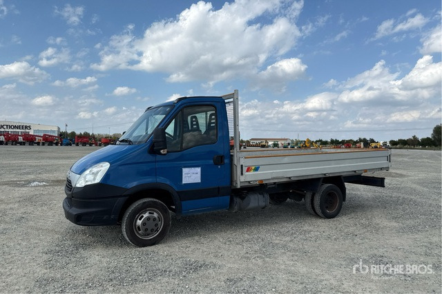 2015 Iveco Daily 35C11 Autocarro cassone fisso - Furgoneta caja abierta: foto 3 2015 Iveco Daily 35C11 Autocarro cassone fisso - Furgoneta caja abierta: foto 3