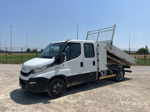 2015 Iveco Daily 35C13 Crew Cab Dump Truck: Light Duty - Furgoneta basculante: foto 1 2015 Iveco Daily 35C13 Crew Cab Dump Truck: Light Duty - Furgoneta basculante: foto 1