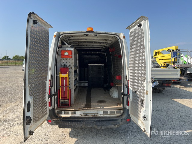 2015 Opel Movano 2.3 CDTI 125 QLI35 L3H2 E5+RWD Van Truck - Furgón: foto 5 2015 Opel Movano 2.3 CDTI 125 QLI35 L3H2 E5+RWD Van Truck - Furgón: foto 5