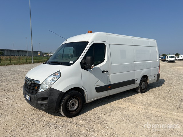 2015 Opel Movano 2.3 CDTI 125 QLI35 L3H2 E5+RWD Van Truck - Furgón: foto 2 2015 Opel Movano 2.3 CDTI 125 QLI35 L3H2 E5+RWD Van Truck - Furgón: foto 2