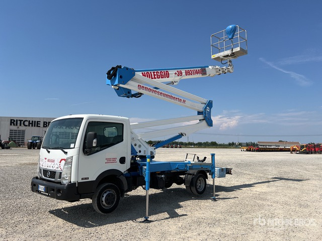 2017 Nissan Cabstar 35.13 2017 Socage 28D 28 m on Bucket Truck - Camión con plataforma elevadora: foto 2 2017 Nissan Cabstar 35.13 2017 Socage 28D 28 m on Bucket Truck - Camión con plataforma elevadora: foto 2