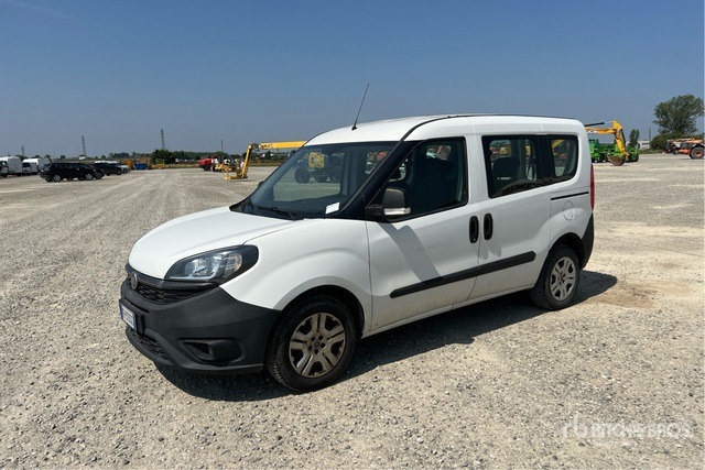 2018 Fiat Doblo COMBI 1.3 MJT 16V SX N1 Van Truck - Furgón: foto 2 2018 Fiat Doblo COMBI 1.3 MJT 16V SX N1 Van Truck - Furgón: foto 2