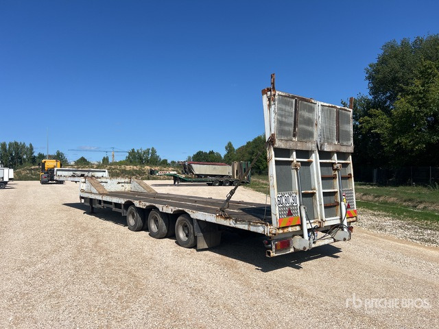 1977 Titan T32S3 Tri/A Semi-Remorque Porte-Engin ... Lowboy Trailer - Semirremolque góndola rebajadas: foto 4 1977 Titan T32S3 Tri/A Semi-Remorque Porte-Engin ... Lowboy Trailer - Semirremolque góndola rebajadas: foto 4