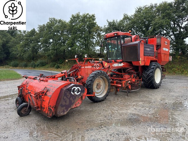 1998 Matrot M41H Self-Propelled 6 Row Machine A ... Sugar Beet Harvester - Cosechadoras de remolacha: foto 1 1998 Matrot M41H Self-Propelled 6 Row Machine A ... Sugar Beet Harvester - Cosechadoras de remolacha: foto 1